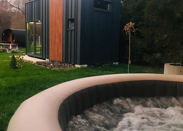 Tinyhouses & Garden דירה