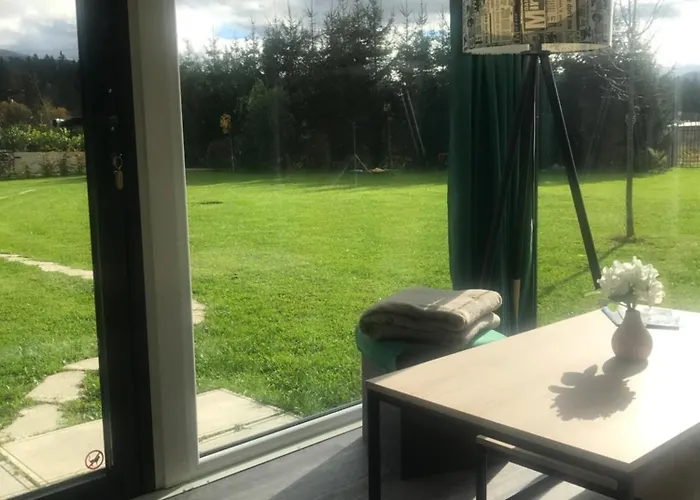 דירה Tinyhouses & Garden