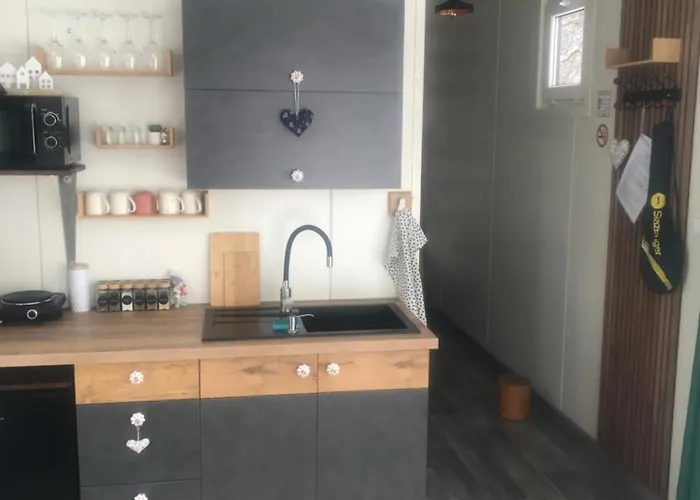 Tinyhouses & Garden דירה